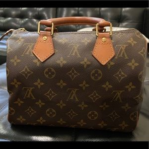 Authentic pre-owned Louis Vuitton Speedy25 handbag